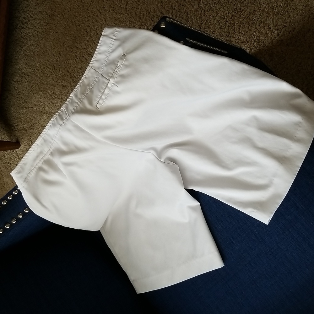 Izod white golf shorts sz 6 - Picture 4 of 5